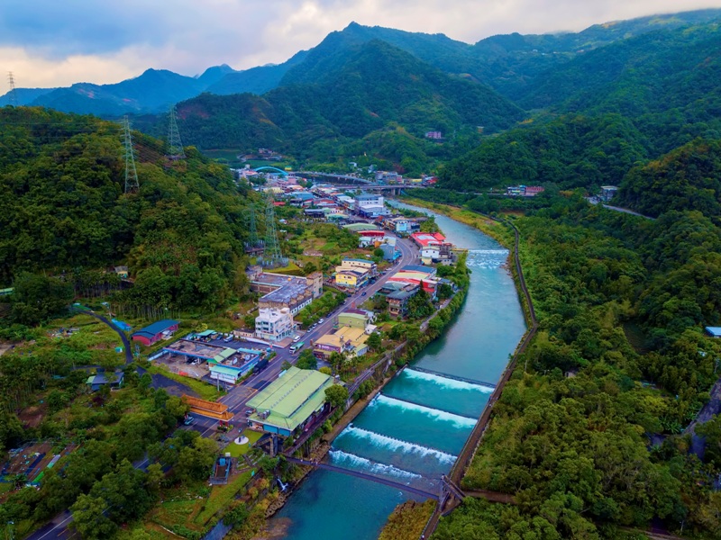 周文章-坪林夜景