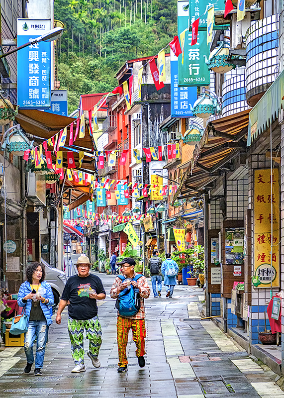 C人文產業類-入選-吃喝玩樂在坪林-賴露釧